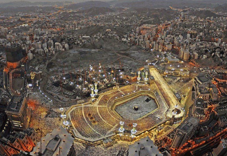 An-aerial-view-of-Makkah.jpg